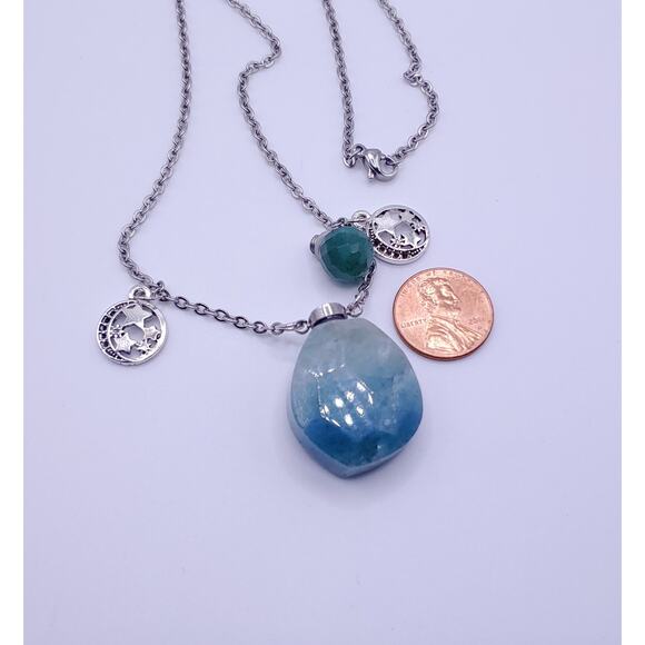 Lovely Green Quartz Moon Stars Bottle Necklace - Picture 4 of 4